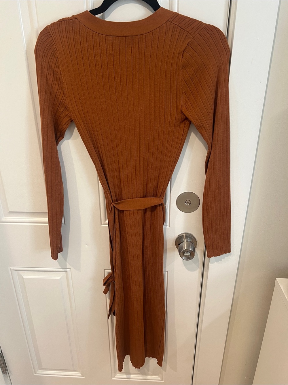 Rust Ribbed Wrap Midi Dress - Picture 2 of 3
